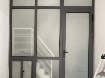 Đâu là địa chỉ chuyên bán vách ngăn nhôm kính cao cấp giá tốt