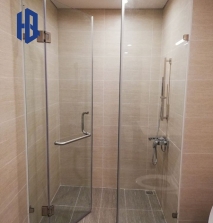 Phòng tắm kính 2