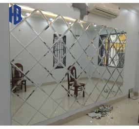 Kính ốp trang trí 2