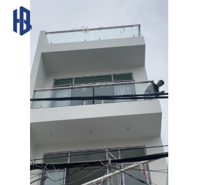 Lan can cầu thang kính 9